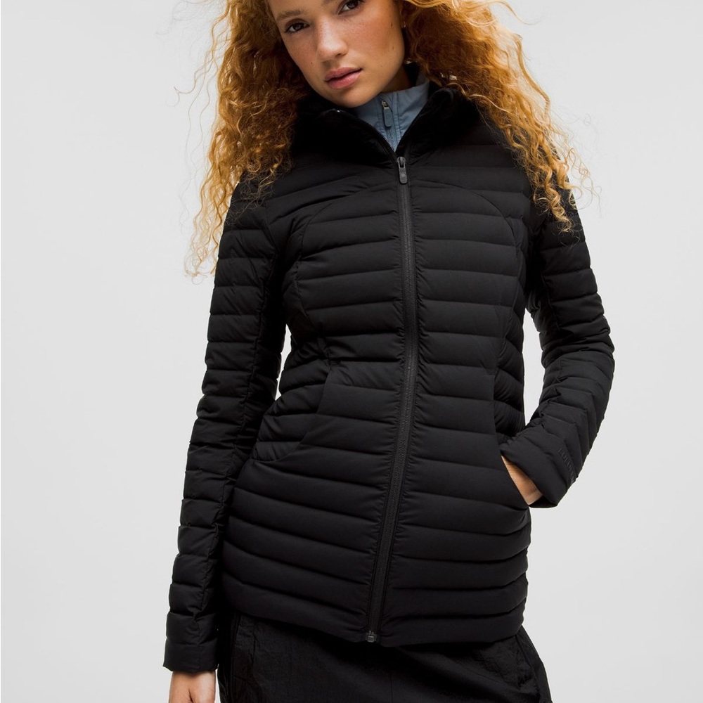 Lululemon pack it down Black Puffer Jacket size 10